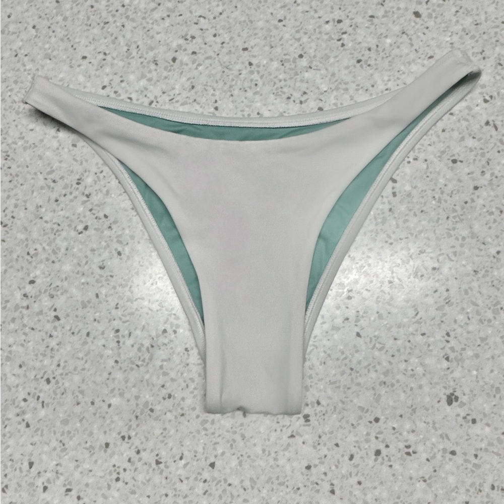 Jolyn White bikini bottom Kelia